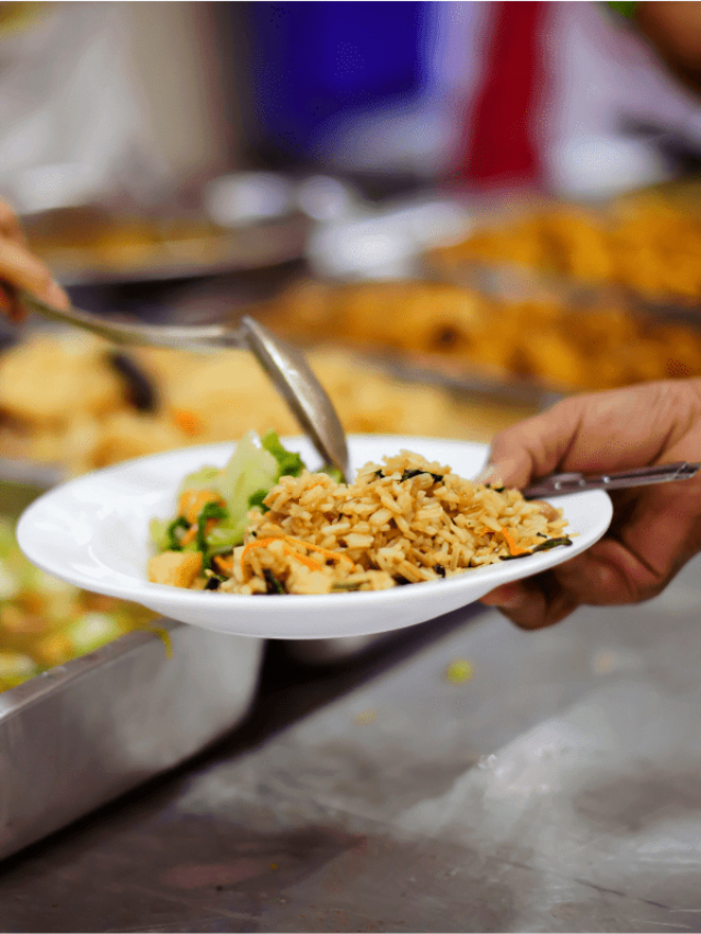 Hungry? Here are 11 Ways To Get Free Food With No Money