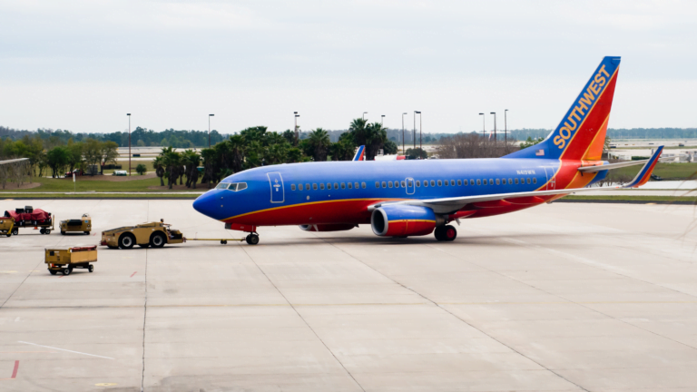 Travel Smart, Fly Cheap: The 5 Best Budget Airlines in the United States