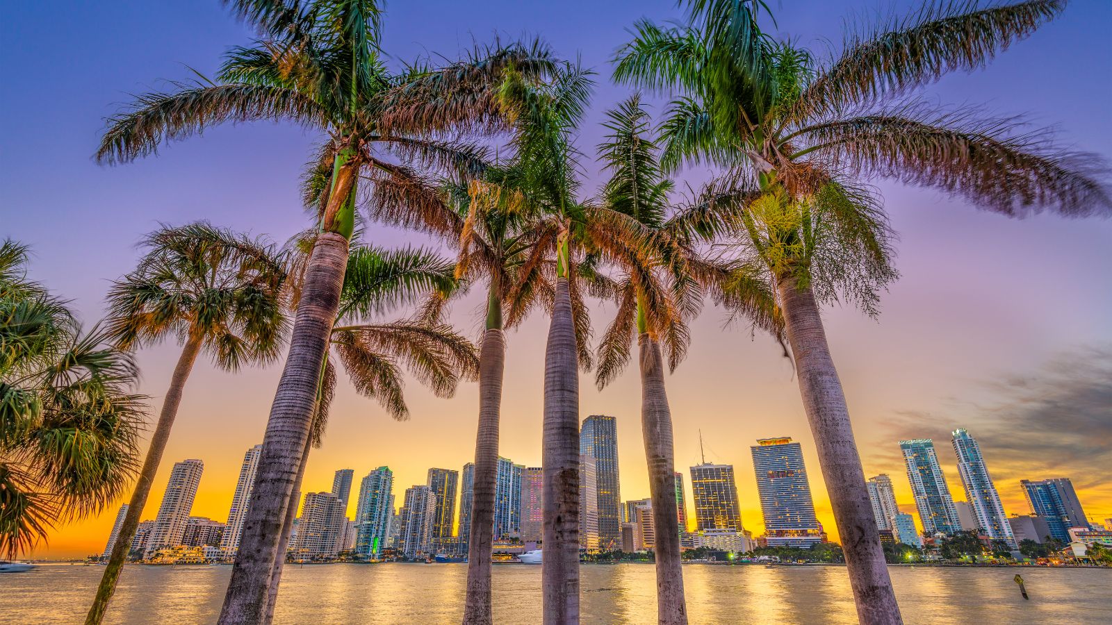 Discover the Ultimate Beachfront Dream: Top 10 Places to Buy Your Perfect Waterside Home in America!