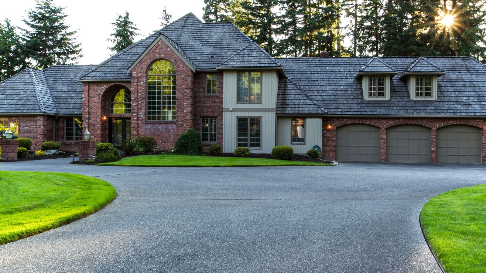 Get Ready to Impress Your Neighbors with These 10 Jaw-Dropping Driveway Paving Ideas for the Ultimate Curb Appeal Makeover!