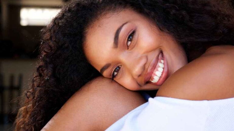 15 Subtle Signs That Prove You’re Way More Attractive Than You Ever Imagined