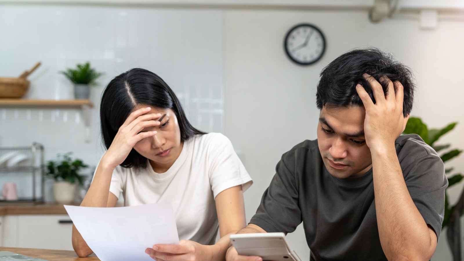 Are You a Victim of These 20 Relationship Double Standards? Find Out Now!