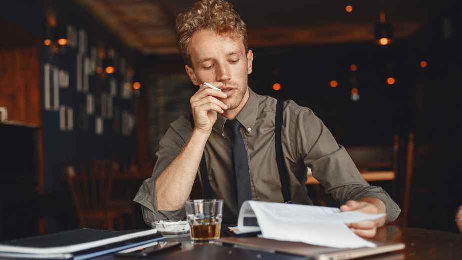 10 Outrageous Reasons People Were Kicked out of Restaurants