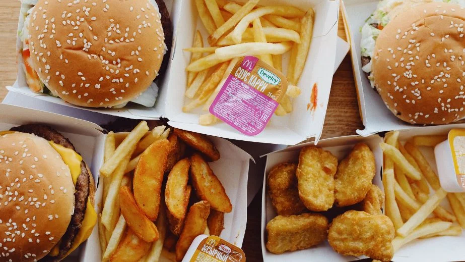 15 Stupid and Unhealthy Foods Americans Should Stop Eating (and Why)