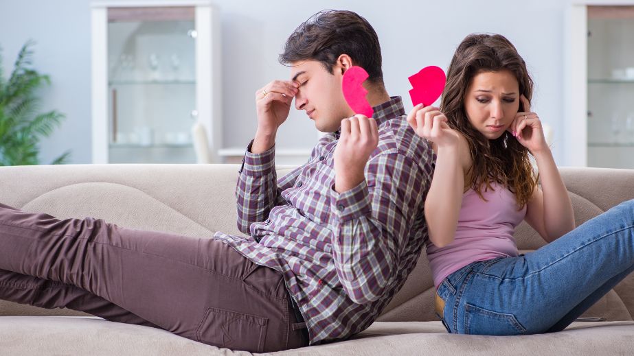 Is Your Marriage in Trouble? Don’t Turn a Blind Eye to These 10 Warning Signs!