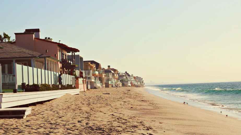 12 Most Dangerous Beaches in America