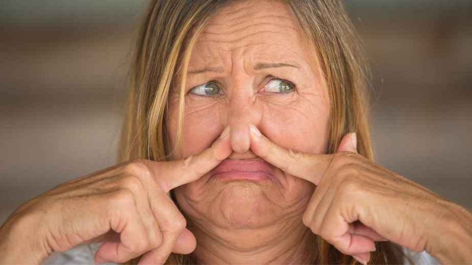22 Red Flags That Scream ‘Run’ When Dining At A Restaurant