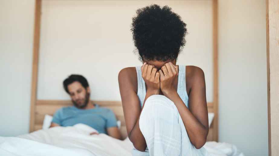 20 Relationship Red Flags That Scream “Game Over”