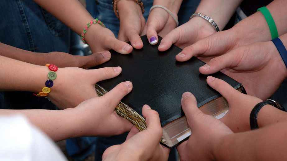 12 Fascinating Religions That Have Died Out - And Some That Came Back