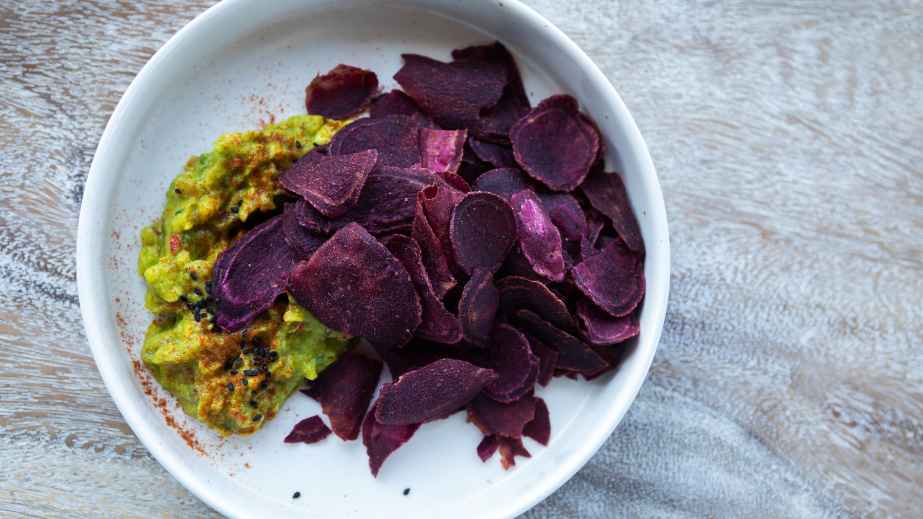 15 Foods That Seem Healthy but Aren’t