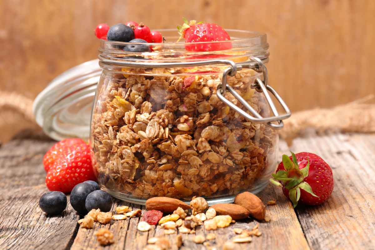 15 Foods That Seem Healthy but Aren’t