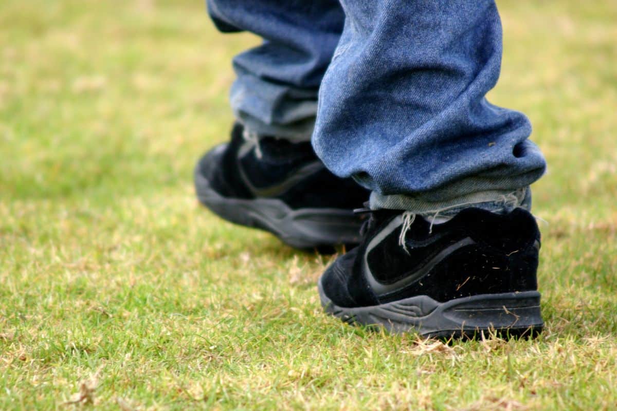 15 Most Unflattering Things Boomers Still Wear