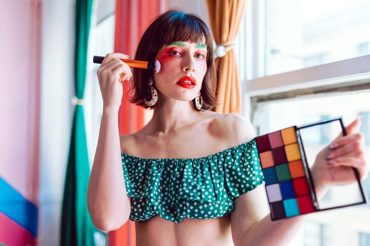 15 Most Unflattering Things Boomers Still Wear