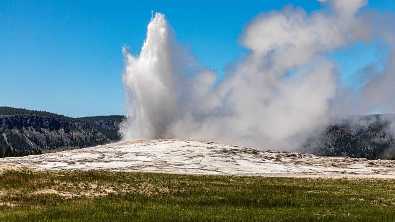 Bucket List Wonders: Explore the Timeless Beauty of These 15 American Landmarks