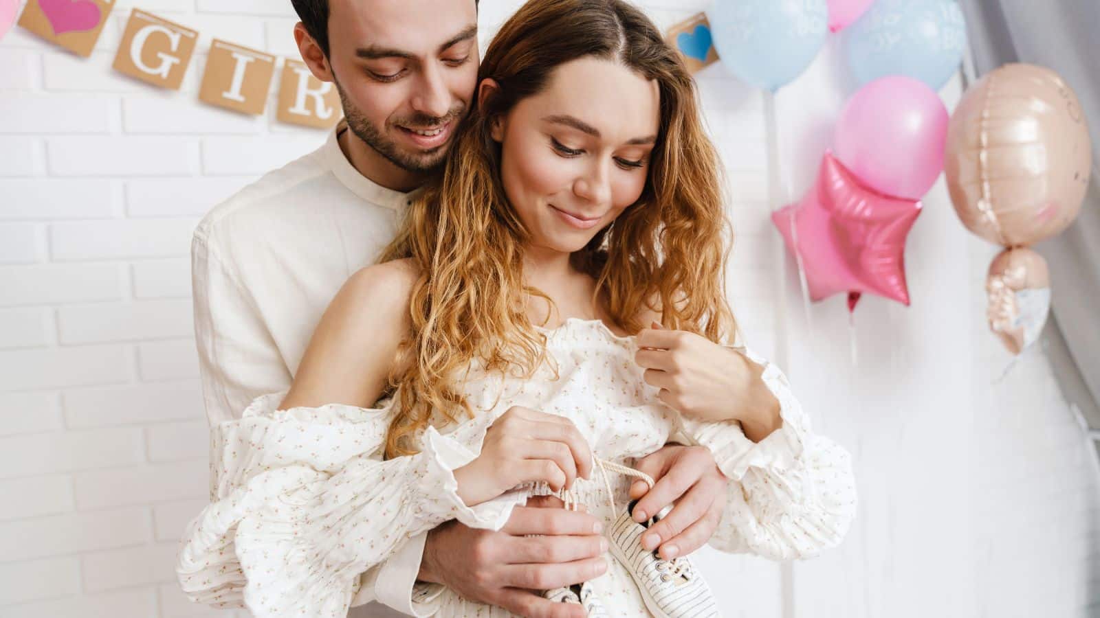 Easily Plan a Gender Reveal Party Your Guests Will Enjoy