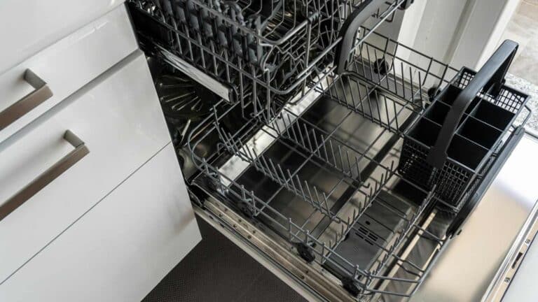 How to Clean a Dishwasher to Reduce Smells and Dirt